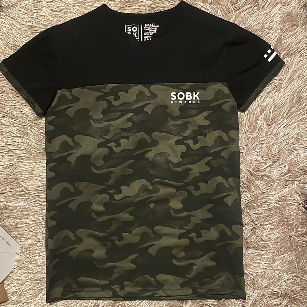 SOBK Camouflage Black and‎ Brown Tee Shirt size Small